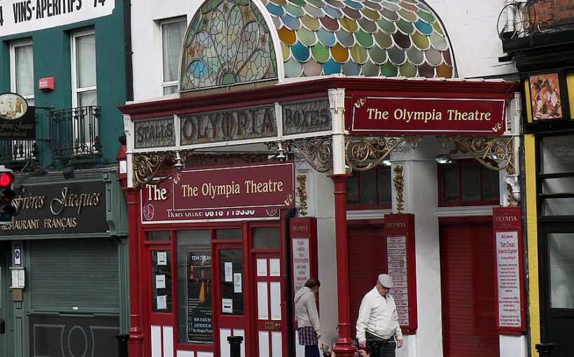 Olympia_Theatre_Dublin_entrance_in_2009